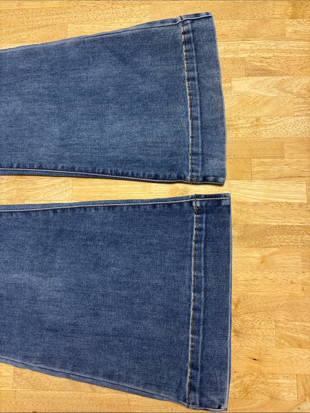 NWT Judy Blue High Waist Trouser Flare Jeans Size 13/31 Medium Wash Wide Hem - Picture 6 of 7